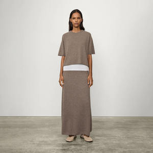 Camiseta de gran tamaño para mujer a la moda, camiseta informal de algodón, ropa de calle bordada personalizada, a la moda OEM Top, venta al por mayor a granel - Product Image 1