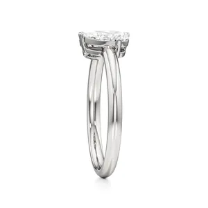 แหวนเพชร Elysian Elegant 2-Stone Toi Et Moi - Product Image 5
