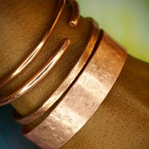 Bracelet en cuivre de qualité export, fabriqué en cuivre pur avec soin des détails et de la finition - Product Image 1