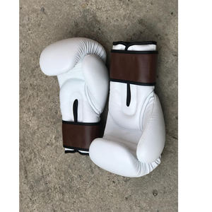 Venta caliente precio barato personalizado PU guantes de boxeo de cuero para el entrenamiento hecho por Pakistán - Product Image 1