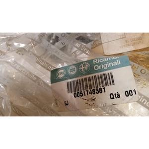 LANCIA Thesis 1st Series (02>) ชุดเชื่อมต่อประตูหลังขวา 51748381 - Product Image 4