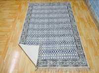 Traditionelle Rajasthani-Durries-Kelim-Teppiche aus Bambusfaser, handgeknüpft, mehrfarbig, indische quadratische gestreifte Teppiche für Zuhause, Flur, Auto, Nylon