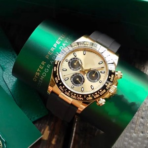 VC Luxury Manual Mechanical Watch with <b>Calendar</b> ETA Movement Vintage Style Stainless Steel Band for Men - Product Image 3