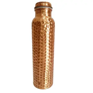 独特风格的饮用水瑜伽铜瓶设计师印花100% 铜水瓶，带提前防漏盖