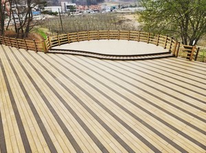 Tarima de Madera Plástica Compuesta (WPC) DUSSEN WOOD de Corea, Contemporánea, Impermeable y Antideslizante para Piscina, Barbacoa, Patio, Espacios Públicos y Zonas de Oración - Product Image 3