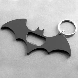 Porte-clés logo Batman, outil multifonction pour projets de bricolage - Product Image 3