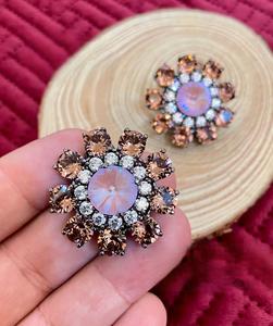 Tachuelas de piedra clásicas Elegantes tachuelas pequeñas con aspecto barroco Conjunto de pendientes de perlas barrocas de lujo para mujer Joyería de fiesta - Product Image 2