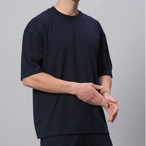 Ensemble sport d'été 2 pièces décontracté pour homme T-shirt et short à séchage rapide en tissu éponge avec logo personnalisé 2026 - Product Image 2