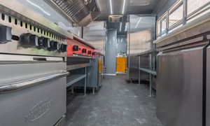 Remolques conducibles de camiones de comida rápida móviles totalmente equipados con cocina completa para entrega rápida - Product Image 6