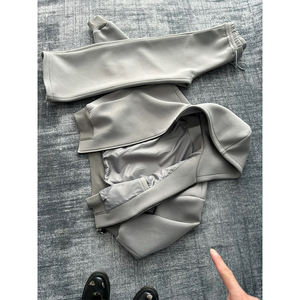 Trajes Deportivos de Poliéster Ajustados de Alta Calidad para Hombre, Venta al por Mayor, Trajes para Correr Ecológicos, Ropa Deportiva Personalizable, Precio OEM - Product Image 2