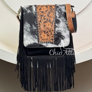 Bolso bandolera con flecos de piel de vaca hecho a mano para mujer con solapa de cuero mecanizada a mano correa ajustable bolsos de hombro interiores espaciosos - Product Image 1