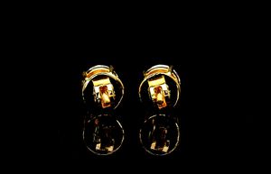 Boucles d'oreilles en or rose 14 carats et or blanc à 4 griffes en diamant de laboratoire certifié par IGI pour les anniversaires et les fêtes des femmes - Product Image 4