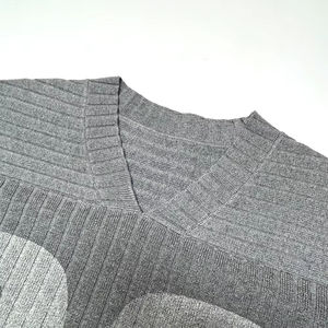 OEM ODM Chandail oversize côtelé en tricot de grande taille pour fans de clubs de football pullover imprimé Streetwear tricoté pour l'hiver devant - Product Image 3