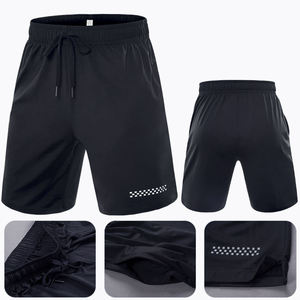 Pantalones cortos deportivos informales de secado rápido para hombre, pantalones cortos reflectantes para correr o entrenar en el gimnasio con bolsillos - Product Image 1