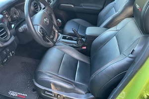LISTO PARA ENVIAR, TOYOTA TACOMA TRD PRO 2022, Doble Cabina, 4x4, Transmisión Manual de 6 Velocidades, Motor V6, Volante a la Derecha/Izquierda - Product Image 6