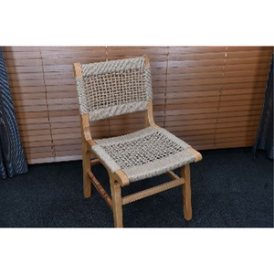 เก้าอี้สานเชือกสไตล์สแกนดิเนเวียนแฮนด์เมดมีดีไซน์ทันสมัยและกรอบไม้แข็งทนทานสำหรับการรับประทานอาหารโรงแรมและการใช้งานกลางแจ้ง - Product Image 1