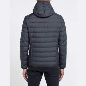 Chaqueta de Invierno Acolchada para Hombre, Diseño Personalizado OEM, Delgada, con Capucha, Estilo Burbuja, Holgada, Color Sólido, Nylon, la Mejor Calidad - Product Image 4