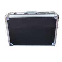 Boîte à outils personnalisée pour le transport de l'ensemble d'outils mallette portable en aluminium de couleur noire et insert en mousse noire