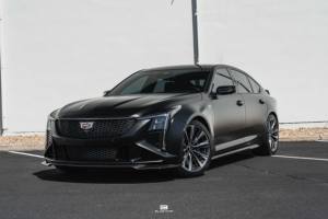 Cadillac CT5-V V-Series Blackwing 2025 d'occasion en excellent état, boîte manuelle, moteur turbo, propulsion arrière - Product Image 2