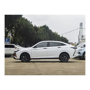 Dongfeng Aeolus Yixuan 2025, Sedán Compacto de Lujo de 1.5L, Transmisión Automática, Motor de Gasolina, para Exportación Global - Product Image 1