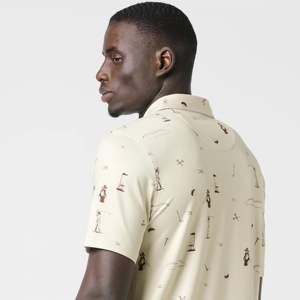 Polo ecológico de rendimiento para hombre, cómodo material reciclado, tacto suave para usar durante todo el día, varios colores disponibles - Product Image 6