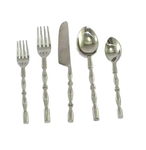 Ensemble de couverts en acier inoxydable 304 mignons personnalisés dans une boîte de mariage royale pour les cadeaux de mariage vente chaude avec un faible quantité minimale de commande - Product Image 3