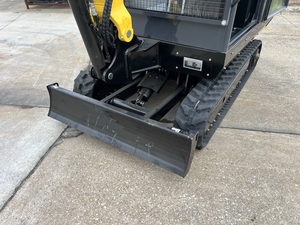 Pelle Sunwardds SWE35UF zero swing 1 tonne, mini pelle DHE3.5D avec Kubota Diesel , 8 accessoires, AC/HEAT 3.5ton - Product Image 6