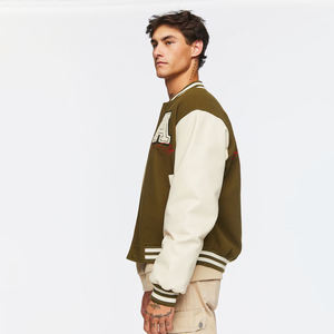 Chaqueta universitaria de alta calidad para hombre, chaqueta de béisbol con parche sólido bordado de letras personalizadas con cuello levantado - Product Image 4