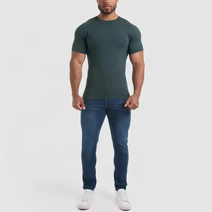 เสื้อยืดฟิตเนสไซส์ใหญ่พิเศษสำหรับผู้ชายเสื้อยืดระบายลายนูนสำหรับออกกำลังกายมีโลโก้และดีไซน์ตามสั่ง - Product Image 3