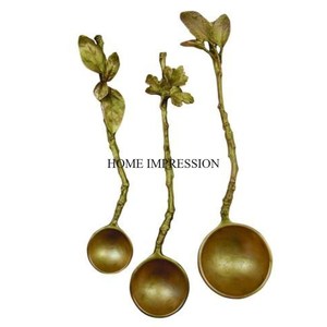 Ensemble de couverts de créateur de fleurs et de papillons en aluminium moulé de qualité supérieure pour fournitures de table à manger au meilleur prix - Product Image 2