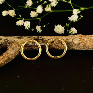 Pendiente de aro de oro macizo de 14K y anillo de nariz Joyería fina. - Product Image 1