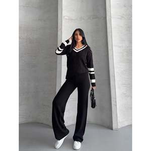 ชุดเสื้อสเวตเตอร์ถักลายเคเบิ้ล 1564 -สีดำ - Product Image 1