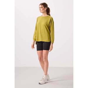 เสื้อสเวตเชิ้ตผู้หญิงทรงโอ-เนคเนื้อผ้านุ่มสบายของทอมมี่ไลฟ์ เสื้อพูลโอเวอร์ผสมวิสโคสสวมใส่สบายสีน้ำเงินรอยัล - Product Image 4