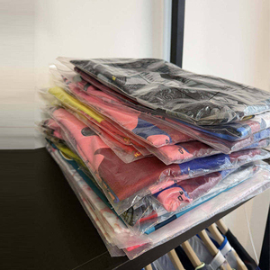 เสื้อเจอร์ซีย์ฟุตบอลของสโมสรโพลีเอสเตอร์เสื้อกีฬา2627โลกผ้าโพลีเอสเตอร์แบบย้อนยุคเสื้อฟุตบอลไม่มีชื่อ - Product Image 1