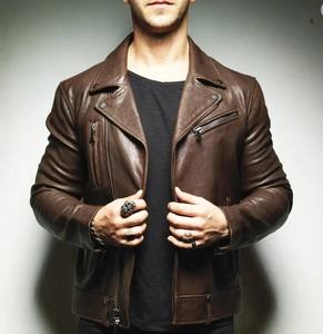 Chaquetas de Cuero de Manga Larga para Hombre, Elegantes, Impermeables y Resistentes al Viento, Estilo Urbano de Invierno, Hechas con Materiales de Alta Calidad - Product Image 2