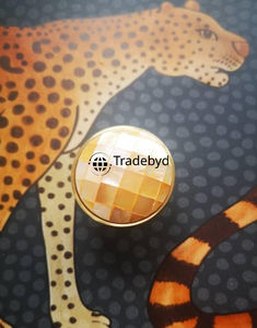 Boutons de tiroir durables et écologiques minimalistes en incrustation de nacre exquise pour armoire armoire et salle de bain décor à la maison Tradebyd - Product Image 2
