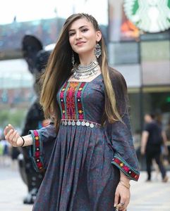 Nueva llegada 2024 vestido afgano en color gris sólido con el precio más competitivo nuevo diseño cultura pashtún BANJARA de alta calidad - Product Image 1