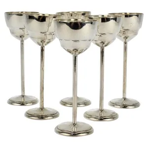 Juego de 2 vasos de diseño simple, vasos de vino de alta calidad, accesorios para Bar, copa de vino de Color plateado de mesa