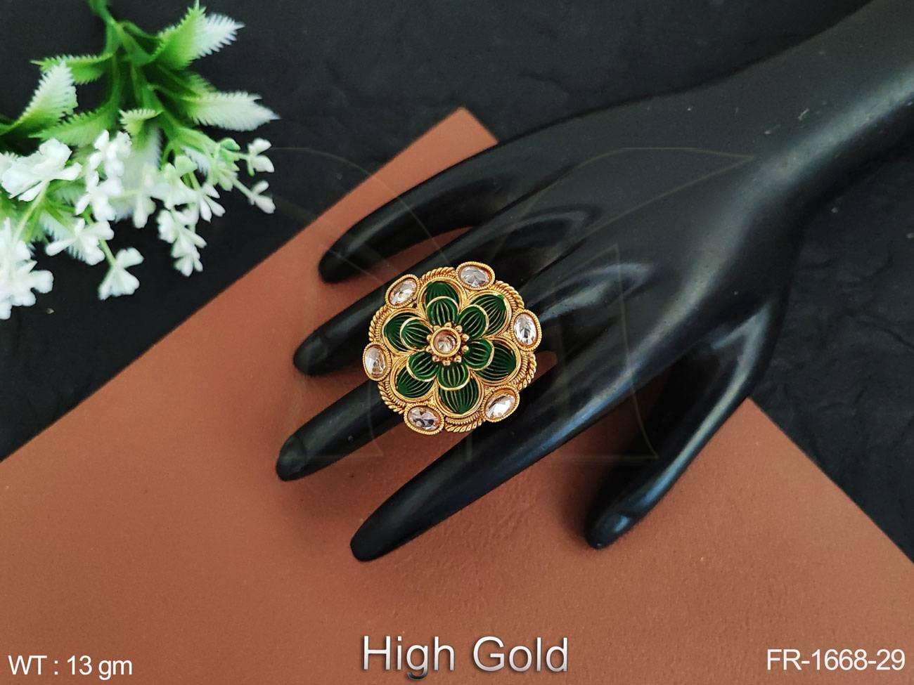 สีเขียว