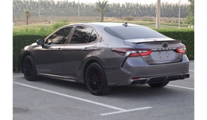 Voitures Toyota Camry d'occasion en excellent état prêtes à être expédiées - Product Image 4