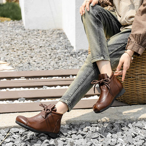 <span class=keywords><strong>Stivali</strong></span> alla Caviglia in Vera Pelle <span class=keywords><strong>di</strong></span> Vacchetta per <span class=keywords><strong>Donna</strong></span>, <span class=keywords><strong>Stivali</strong></span> da Equitazione alla Moda con Tacco Spesso, Scarpe Casual Invernali OEM/ODM - Product Image 3