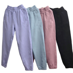 กางเกงวอร์มของผู้ชายผ้าฝ้าย320GSM น้ำหนักเบาพิมพ์ลายแบบกำหนดเองสำหรับฤดูร้อน2025 - Product Image 3