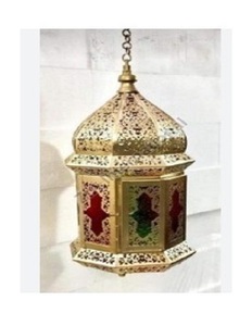 Lanterne marocaine en métal doré, faite à la main, décorative pour la maison, vente en gros à bas prix, lanterne marocaine en métal fabriquée à la main - Product Image 5