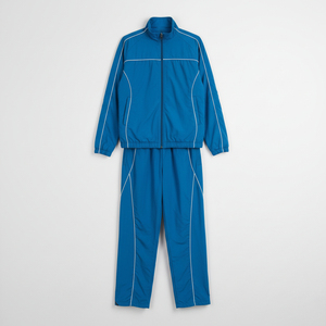 AASTANA WEARS INC เสื้อแจ็คเก็ตกันลมแบบ unisex สำหรับฤดูหนาว สไตล์สตรีทแวร์ มีโลโก้ด้านหน้า พร้อมฮู้ดและเชือกผูก ปรับขนาดได้ ผลิตจากไนลอน 100% ทรงปกติ - Product Image 3