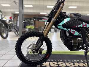 Nouvelle moto électrique Hyper Bee 2025 par Surrons, qualité DIY avec prise en charge de la personnalisation ODM, garantie de 5 ans à vendre - Product Image 2