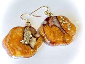 Pendientes de resina de calidad estándar para mujer, joyería de boda de moda a precios de exportación competitivos - Product Image 4