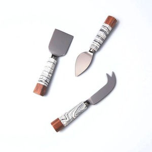 Blanks de couteaux à fromage Meilleure offre pour l'ensemble de fromage à manche en résine et en bois disponible auprès d'un fabricant indien à bon prix - Product Image 1