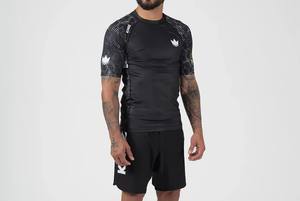Vêtements de sport en gros, t-shirt de compression MMA respirant 2026, 100% polyester avec UPF50+, manches courtes et anti-UV Rashguard - Product Image 6