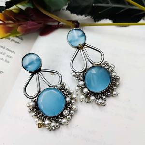 Pendiente de plata con diseño de corazón ligero con piedra Monalisa, ropa de fiesta para niñas y regalo con piedra principal de diamantes y perlas - Product Image 5