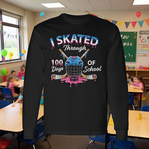 Maglietta a Maniche Lunghe per Ragazzi per il 100° Giorno di Scuola, Personalizzabile per Hockey su Ghiaccio e 100 Giorni di Scuola - Product Image 3
